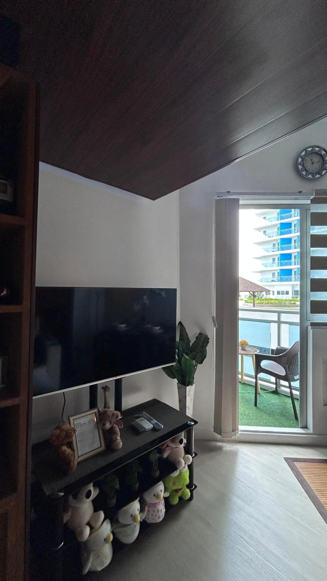 Kurlix Suites Of Azure North San Fernando  Exterior foto